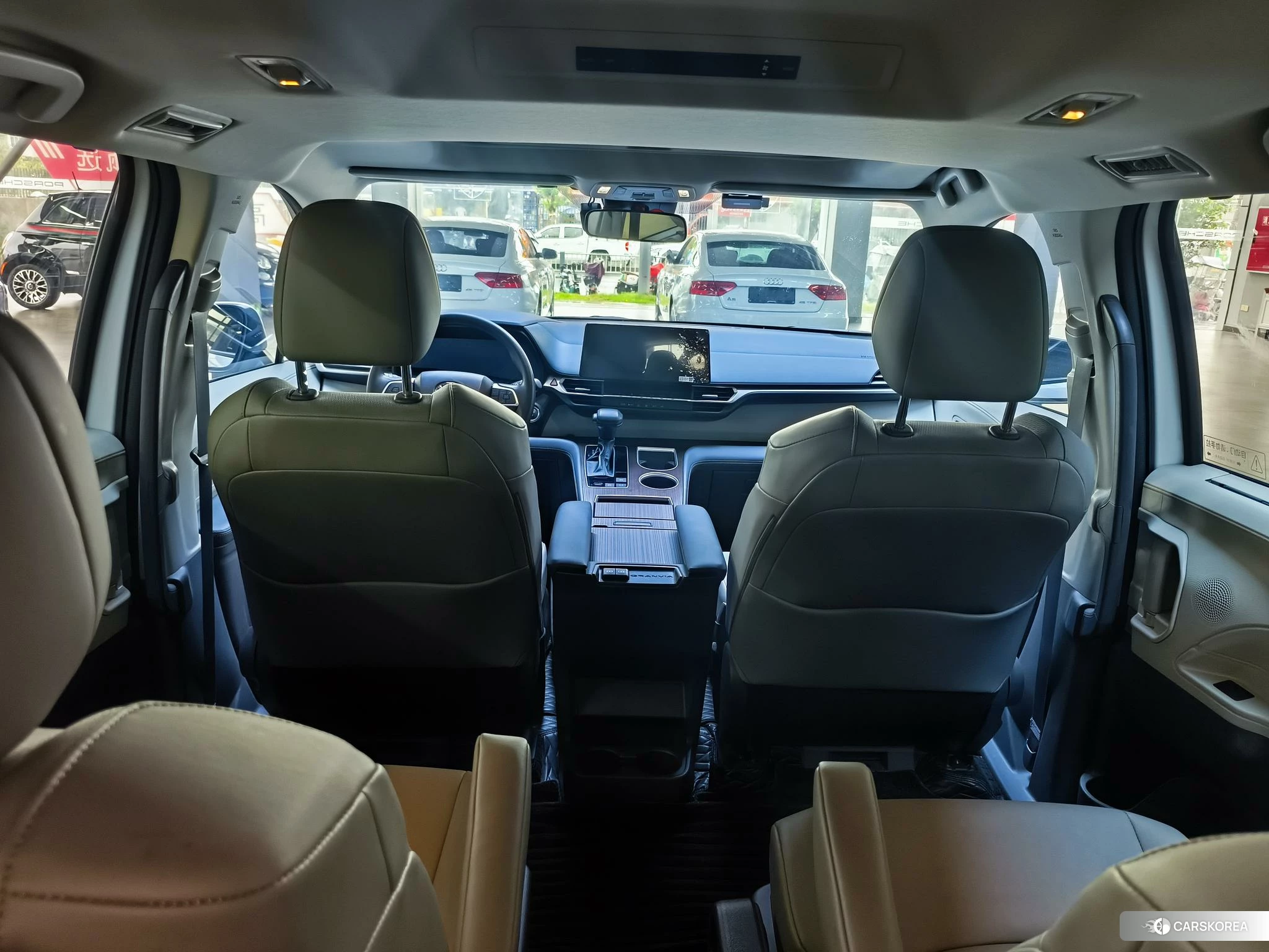 Toyota Grevia 2024 Белый из Китая, фото 5