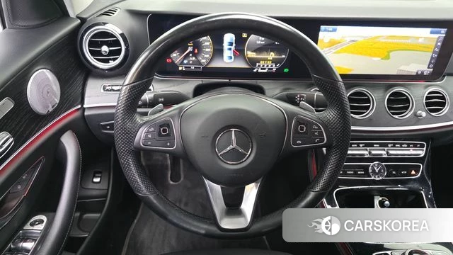 Mercedes-Benz E-Class W213 2018 Белый из Кореи, фото 5