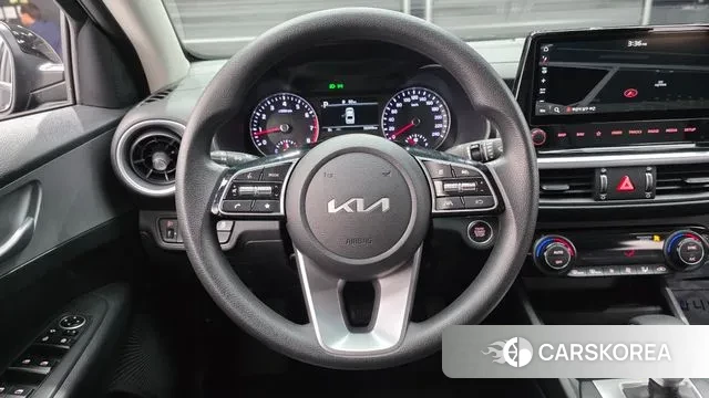 Kia The New K3 2nd generation 2023 Черный из Кореи, фото 5