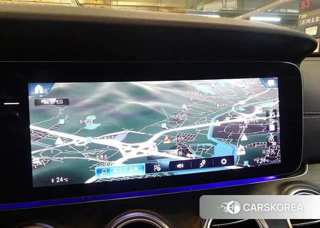 Mercedes-Benz E-Class W213 2022 Белый из Кореи, фото 5