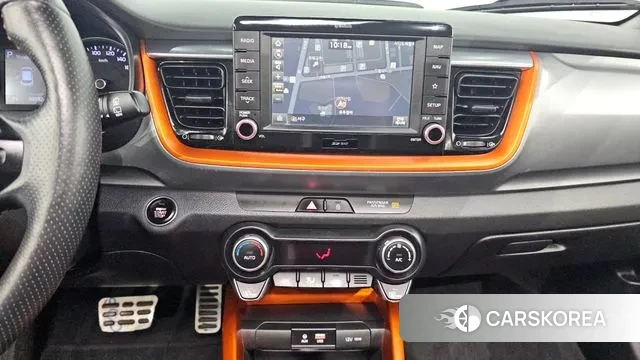 Kia Stonic 2019 Белый из Кореи, фото 5