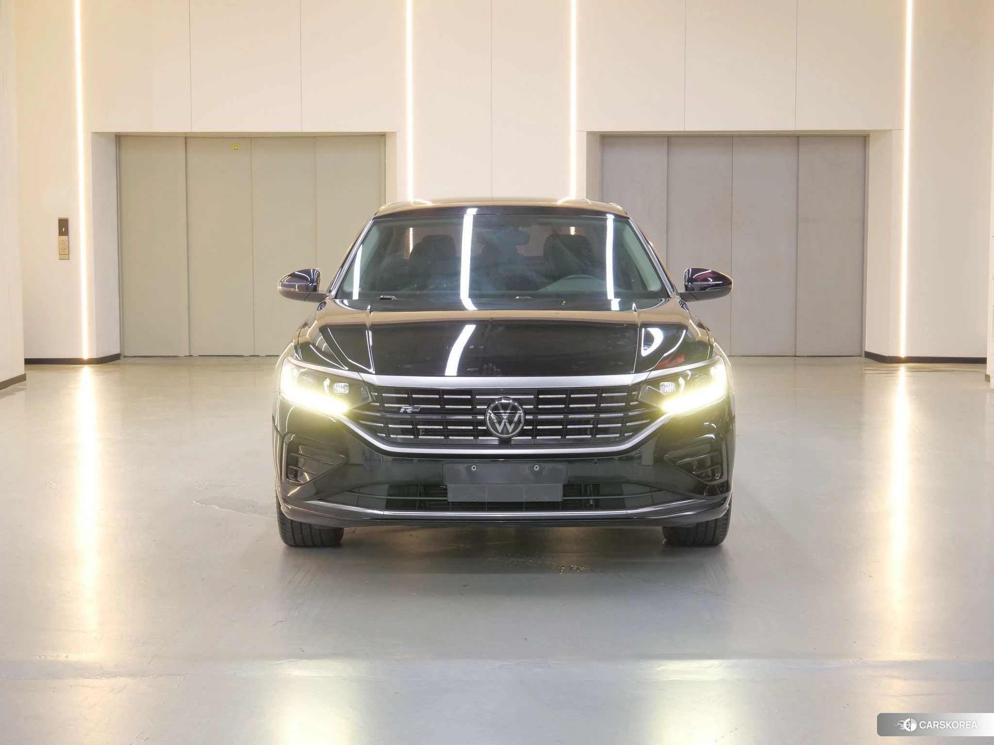 Volkswagen Passat 2023 Черный из Китая, фото 5