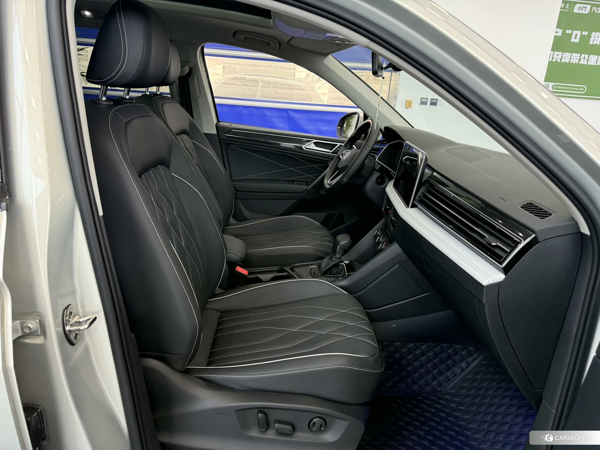 Volkswagen Tiguan L 2022 Серебристо-серый из Китая, фото 5