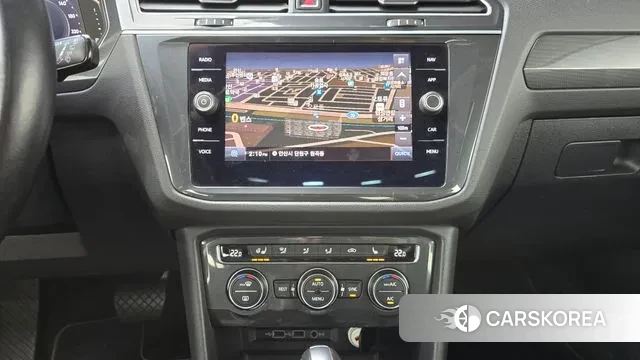 Volkswagen Tiguan second Generation 2020 Серебряный из Кореи, фото 5