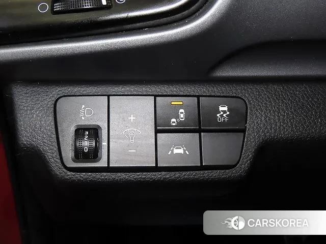 Kia Stonic 2018 Красный из Кореи, фото 5