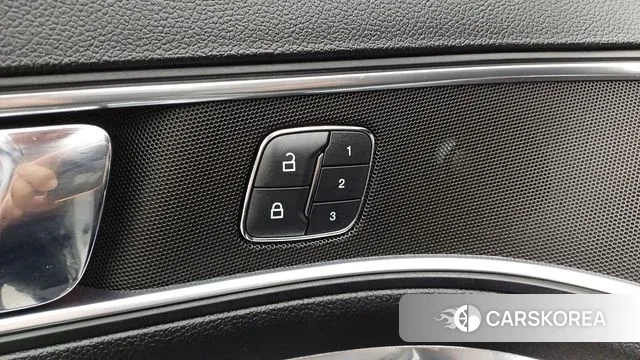 Ford Explorer 2019 Белый из Кореи, фото 5