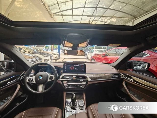 BMW 5 series 2022 Черный из Китая, фото 5