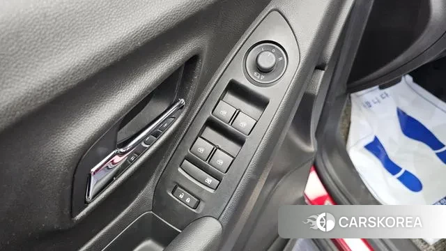 Chevrolet (GM Daewoo) The New Trax 2019 Красный из Кореи, фото 5