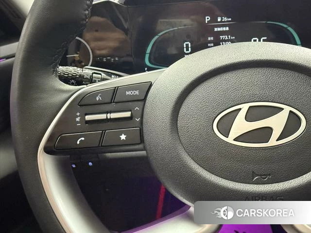 Hyundai Elantra 2023 Белый из Китая, фото 5