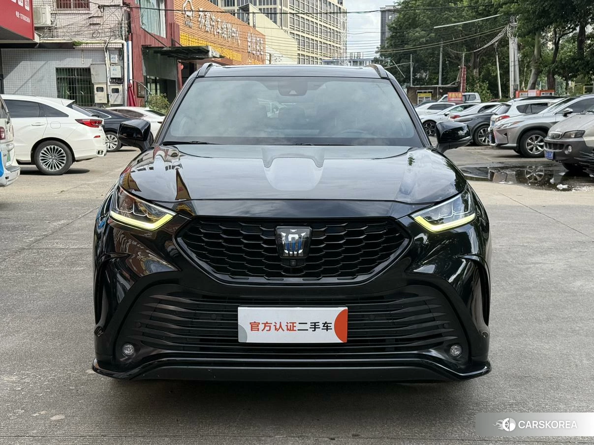 Toyota Crown 2021 Черный из Китая, фото 5