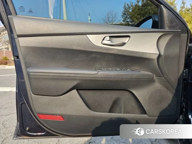 Kia Come New K3 2021 Синий из Кореи, фото 5