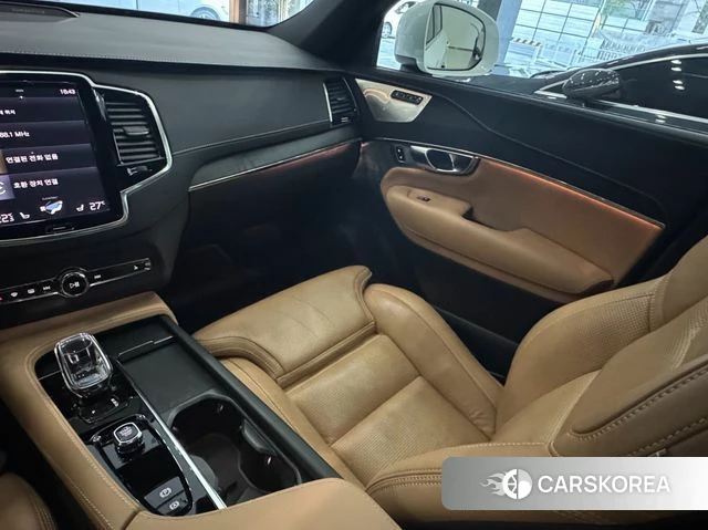 Volvo XC90 second Generation 2022 Белый из Кореи, фото 5