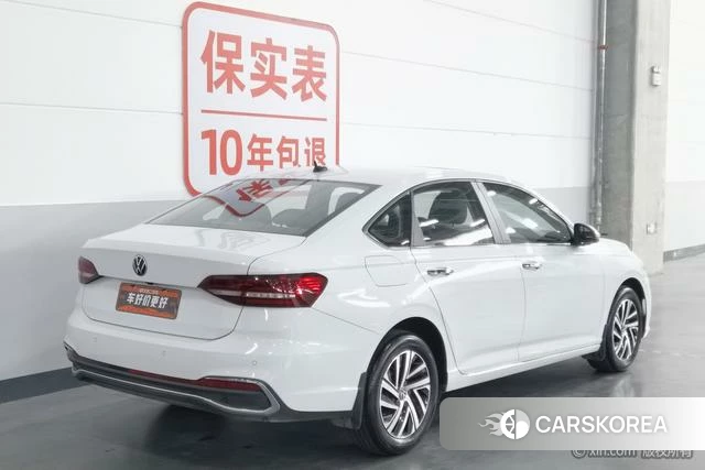 Volkswagen Lavida 2024 Белый из Китая, фото 5