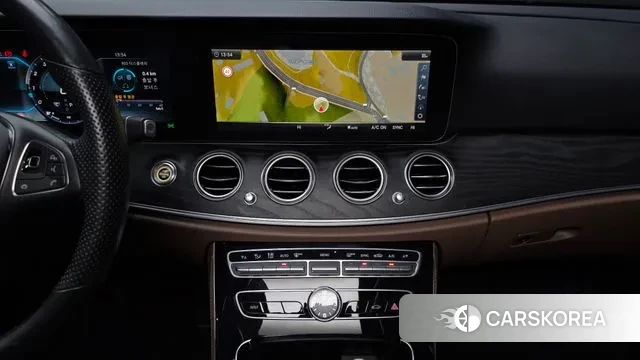 Mercedes-Benz E-Class W213 2018 Белый из Кореи, фото 5