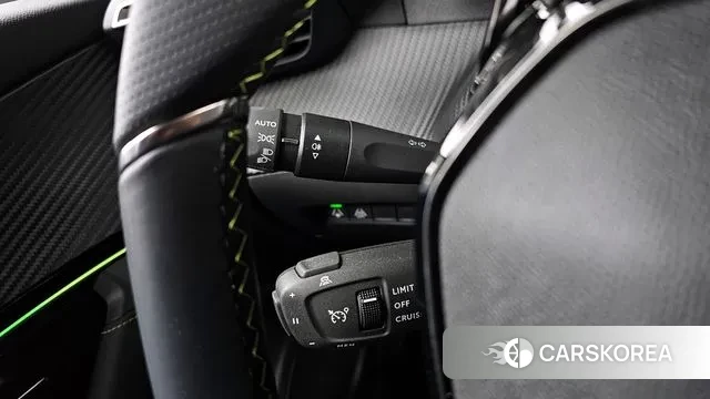 Peugeot e-2008 second generation 2023 Белый из Кореи, фото 5