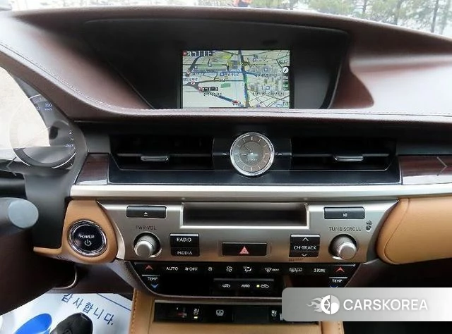 Lexus New ES300h 2018 Цвет тростника из Кореи, фото 5