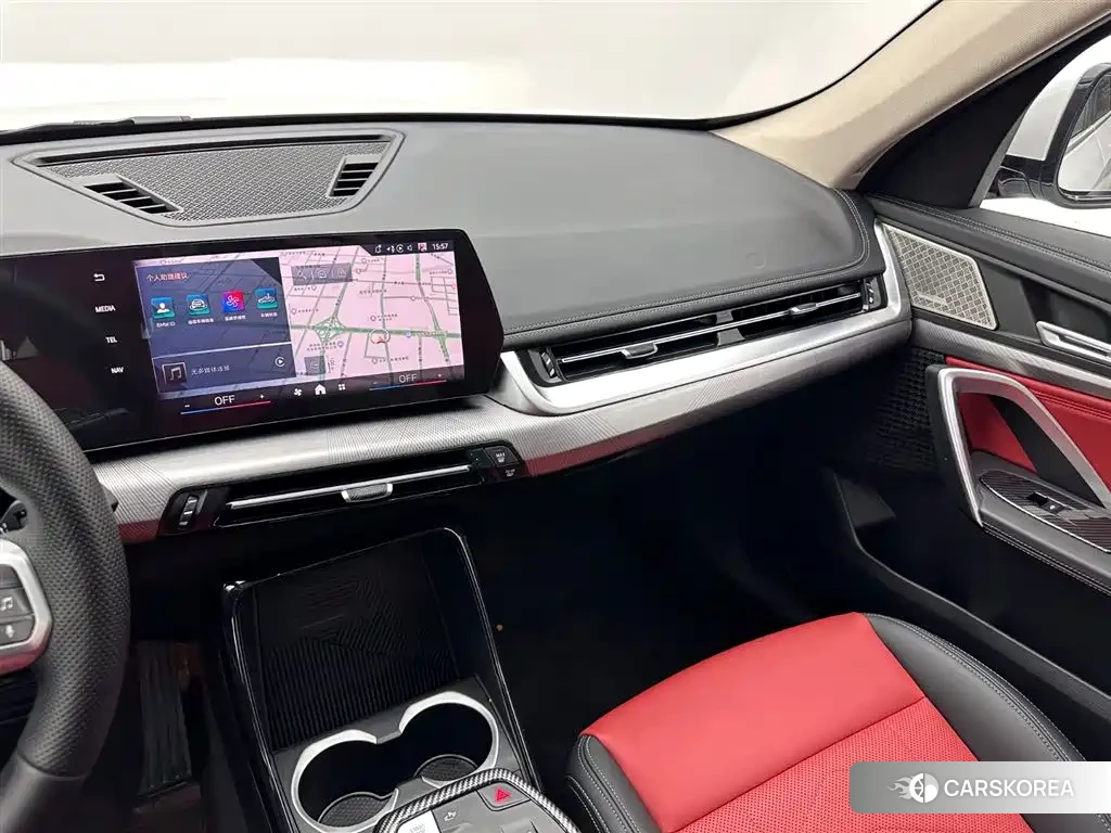 BMW iX1 2024 Белый из Китая, фото 5