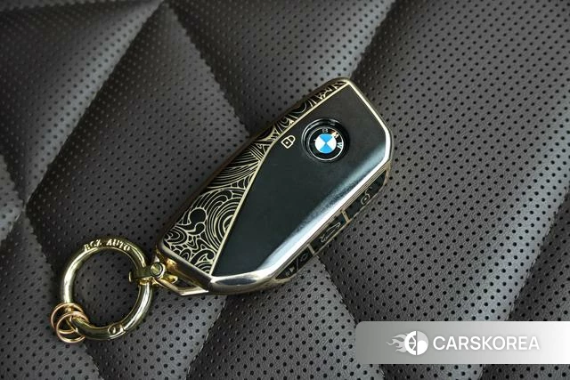 BMW 7 series 2025 Темно-серый из Китая, фото 5