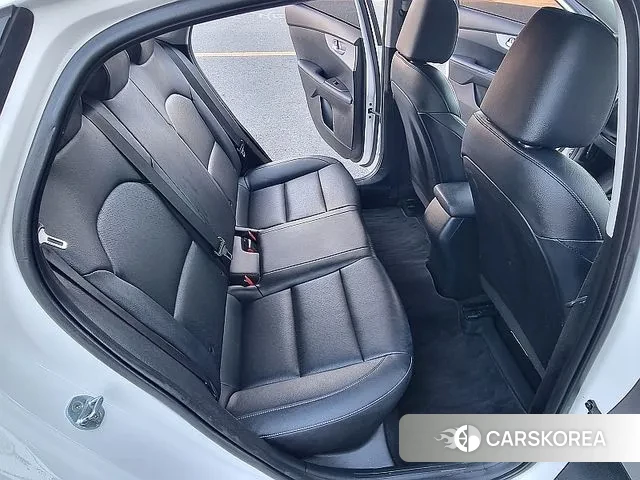 Kia The New K3 2nd generation 2022 Жемчужный цвет из Кореи, фото 5