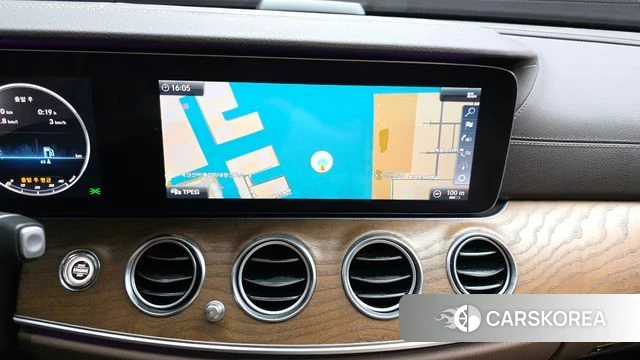 Mercedes-Benz E-Class W213 2018 Черный из Кореи, фото 5