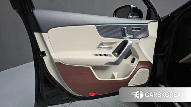 Mercedes-Benz A-Class W177 2024 Черный из Кореи, фото 5