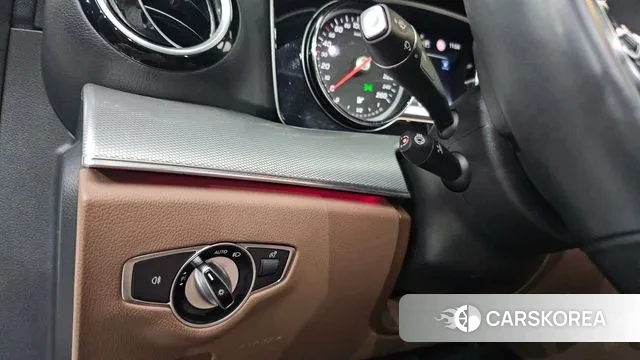 Mercedes-Benz E-Class W213 2020 Белый из Кореи, фото 5