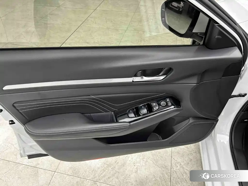 Nissan Altima 2023 Белый из Китая, фото 5