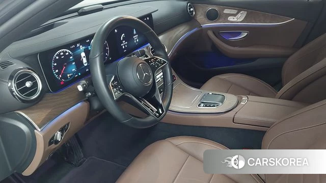 Mercedes-Benz E-Class W213 2023 Серый из Кореи, фото 5