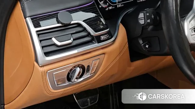 BMW 7 Series (G11) 2021 Серебряный из Кореи, фото 5