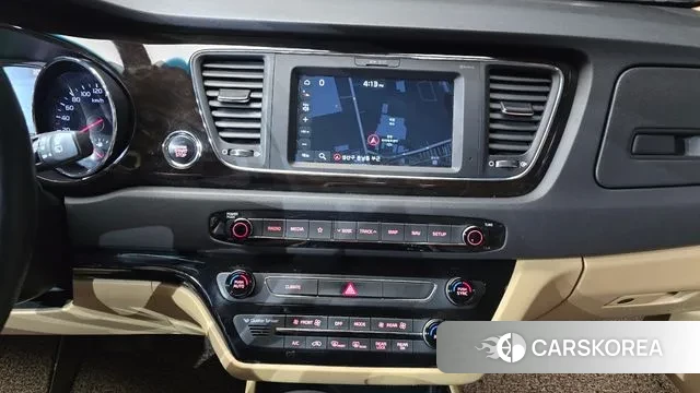 Kia The New Carnival 2018 Черный из Кореи, фото 5