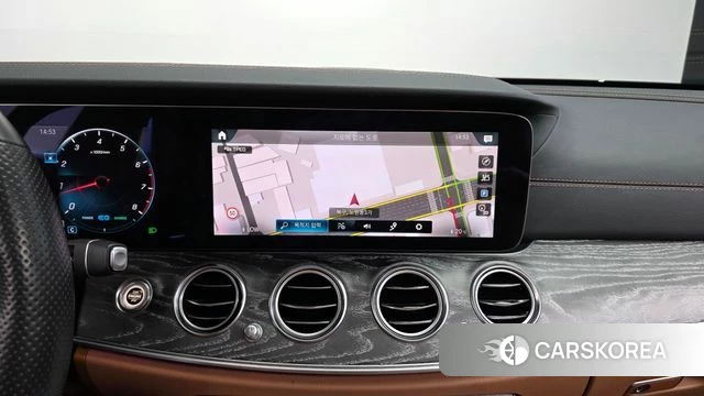Mercedes-Benz E-Class W213 2021 Белый из Кореи, фото 5