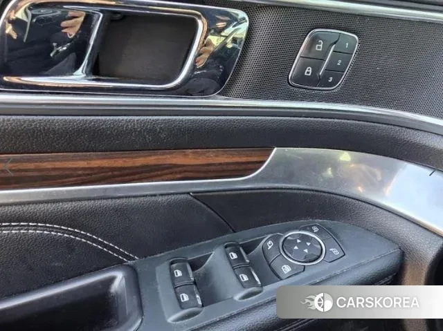 Ford Explorer 2018 Белый из Кореи, фото 5