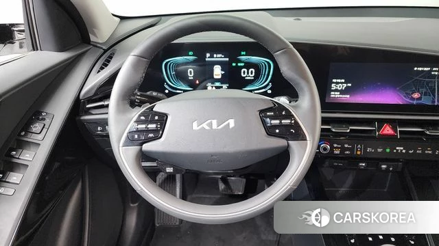 Kia Di Ol Nu Niro 2026 Белый из Кореи, фото 5