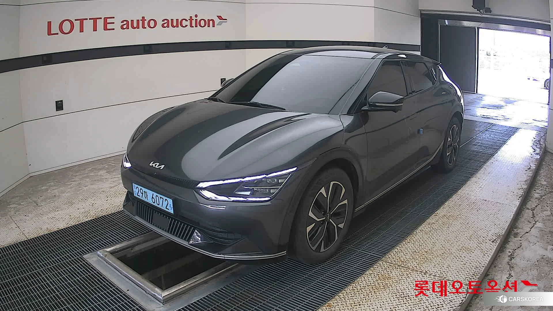 Kia EV6 2022 Interstellagray из Кореи, фото 5