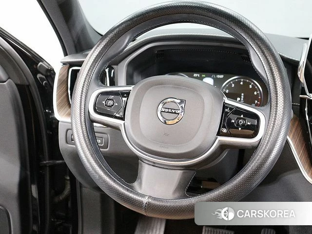 Volvo XC60 second Generation 2021 Черный из Кореи, фото 5