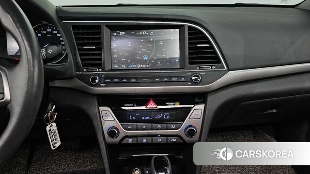 Hyundai Avante AD 2018 Белый из Кореи, фото 5