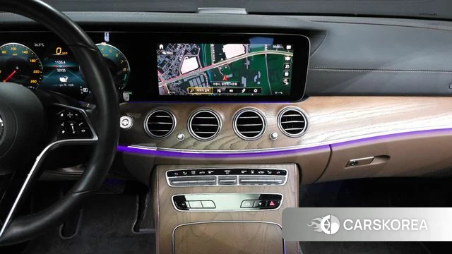 Mercedes-Benz E-Class W213 2021 Белый из Кореи, фото 5