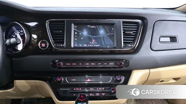 Kia The New Carnival 2019 Белый из Кореи, фото 5