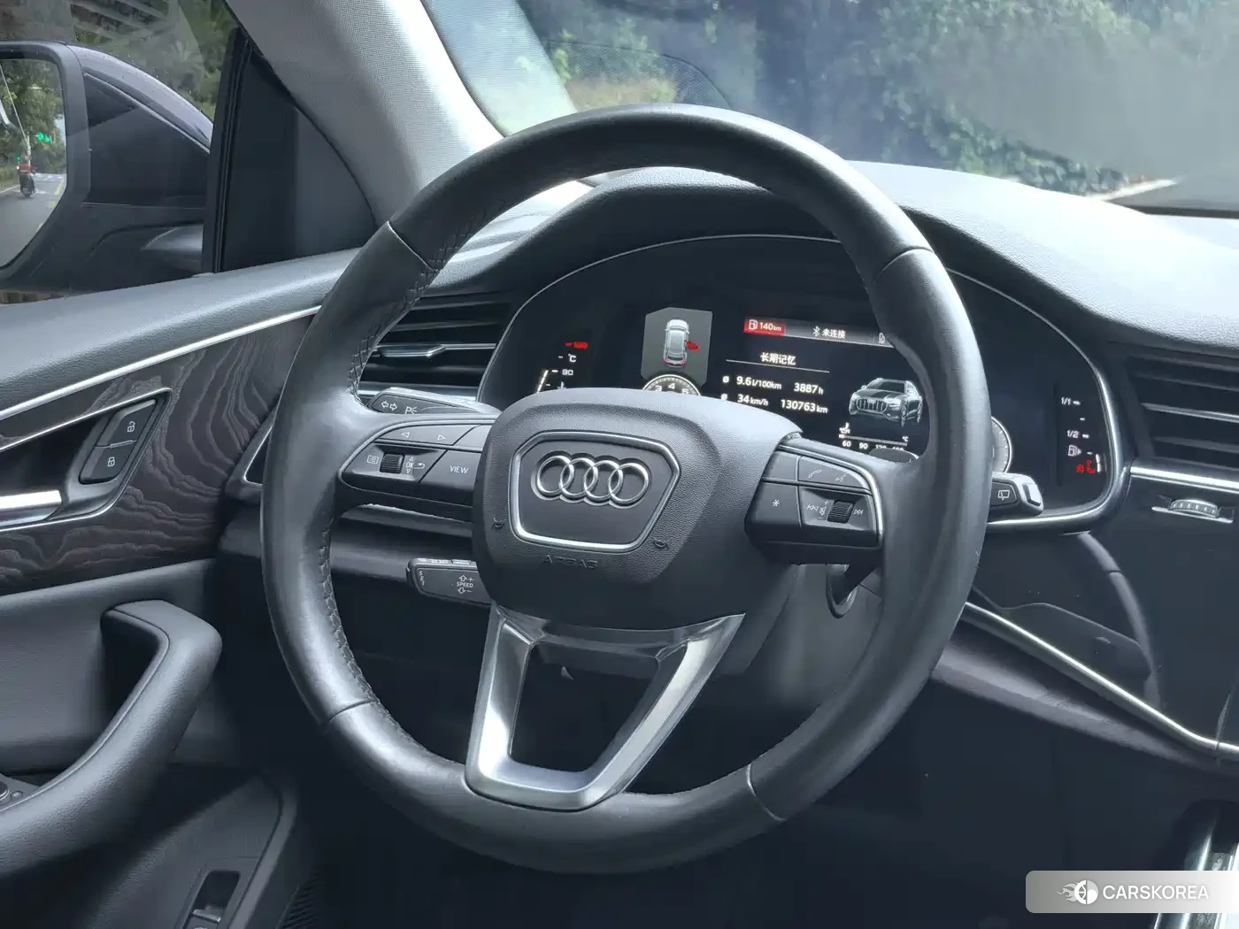 Audi Q8 2021 Черный из Китая, фото 5