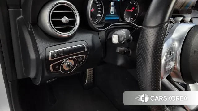 Mercedes-Benz C-Class W205 2019 Серебристо-серый из Кореи, фото 5
