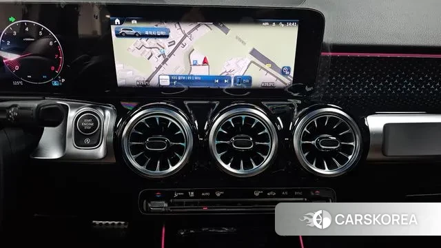 Mercedes-Benz GLB-Class X247 2025 Белый из Кореи, фото 5