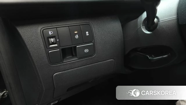Hyundai Staria 2024 Черный из Кореи, фото 5