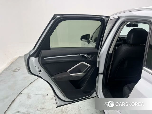 Audi Q3 2022 Белый из Китая, фото 5