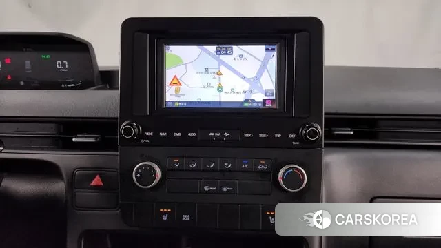 Hyundai Staria 2023 Белый из Кореи, фото 5