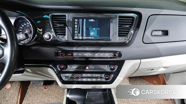 Kia The New Carnival 2018 Белый из Кореи, фото 5
