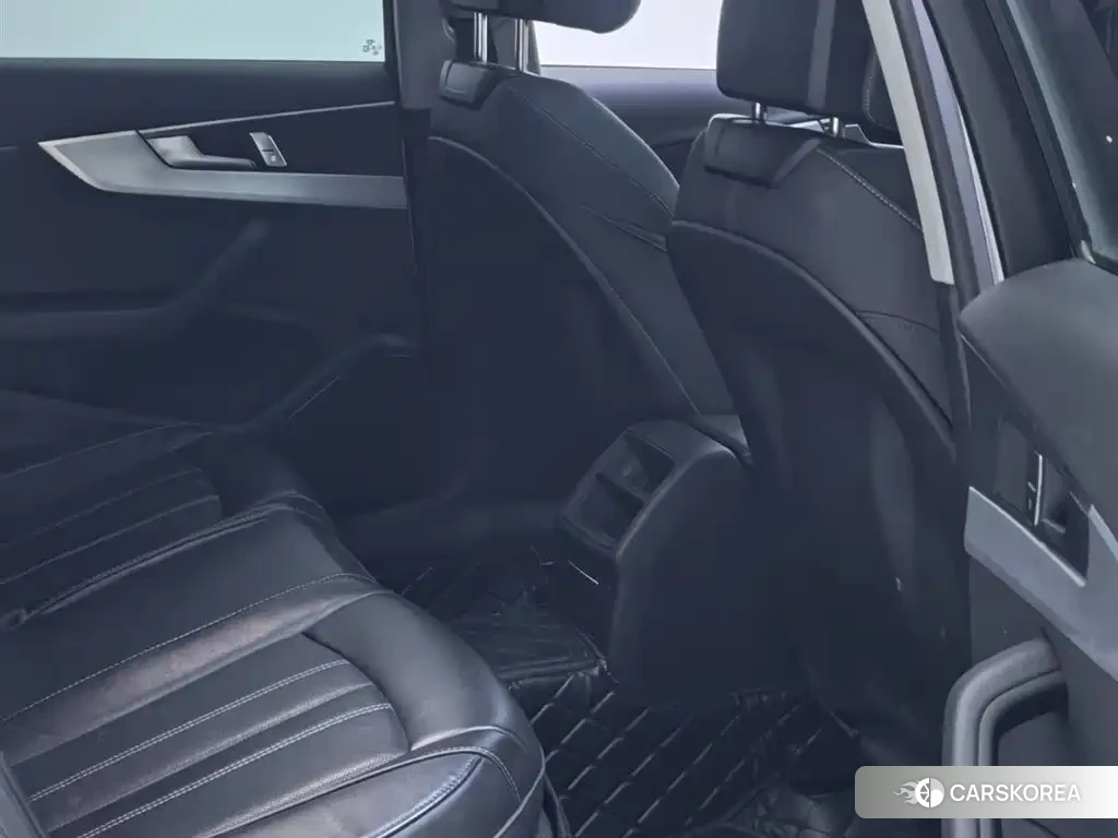 Audi A4L 2024 Белый из Китая, фото 5