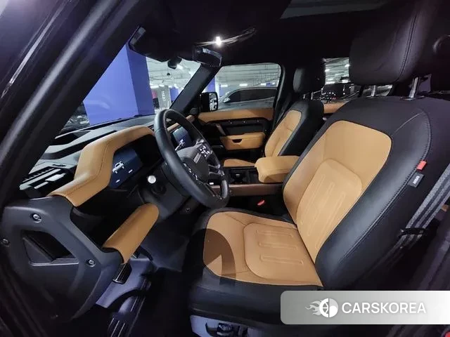 Land Rover Defender (L663) 2024 Черный из Кореи, фото 5