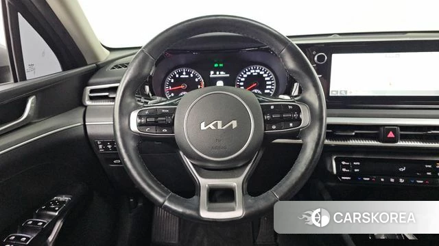 Kia K5 3rd generation 2022 Серебристо-серый из Кореи, фото 5