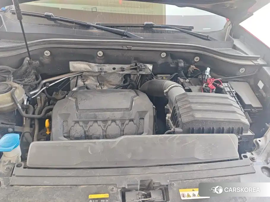 Volkswagen Touareg 2024 Черный из Китая, фото 5