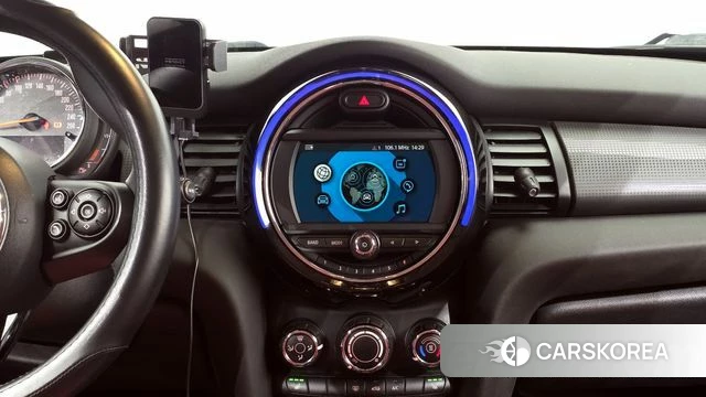 Mini Cooper 2020 Жемчужный цвет из Кореи, фото 5